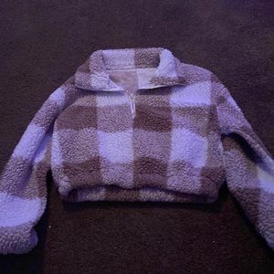 Brown and white plad fluffy crop top. Brand: Romwe Size: M